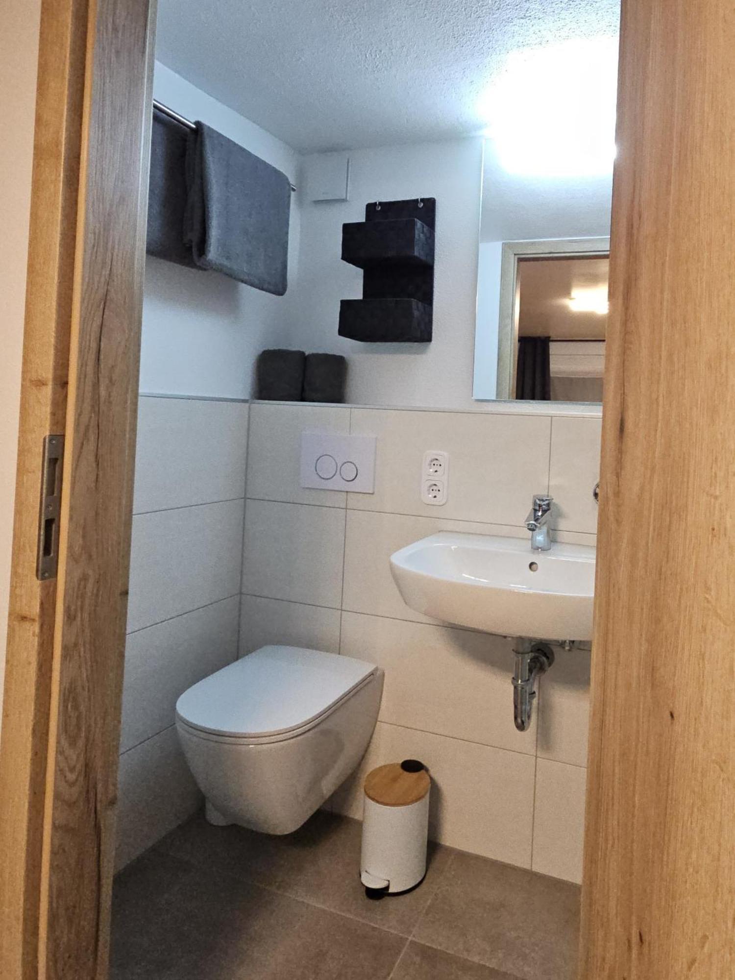 Gemuetliche Ferienwohnung Im Westerwald - "Ferienwohnung Grau" Weitefeld Ngoại thất bức ảnh